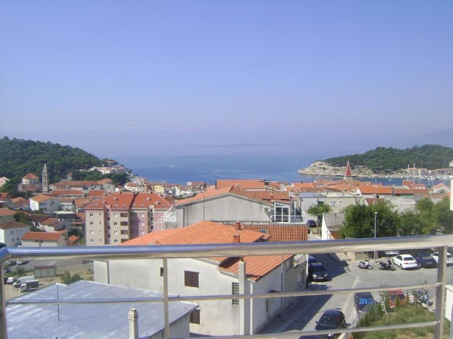 Apartment Lucija - Cozy Flat In The City Center With A Sea View & Parking Makarska Eksteriør bilde