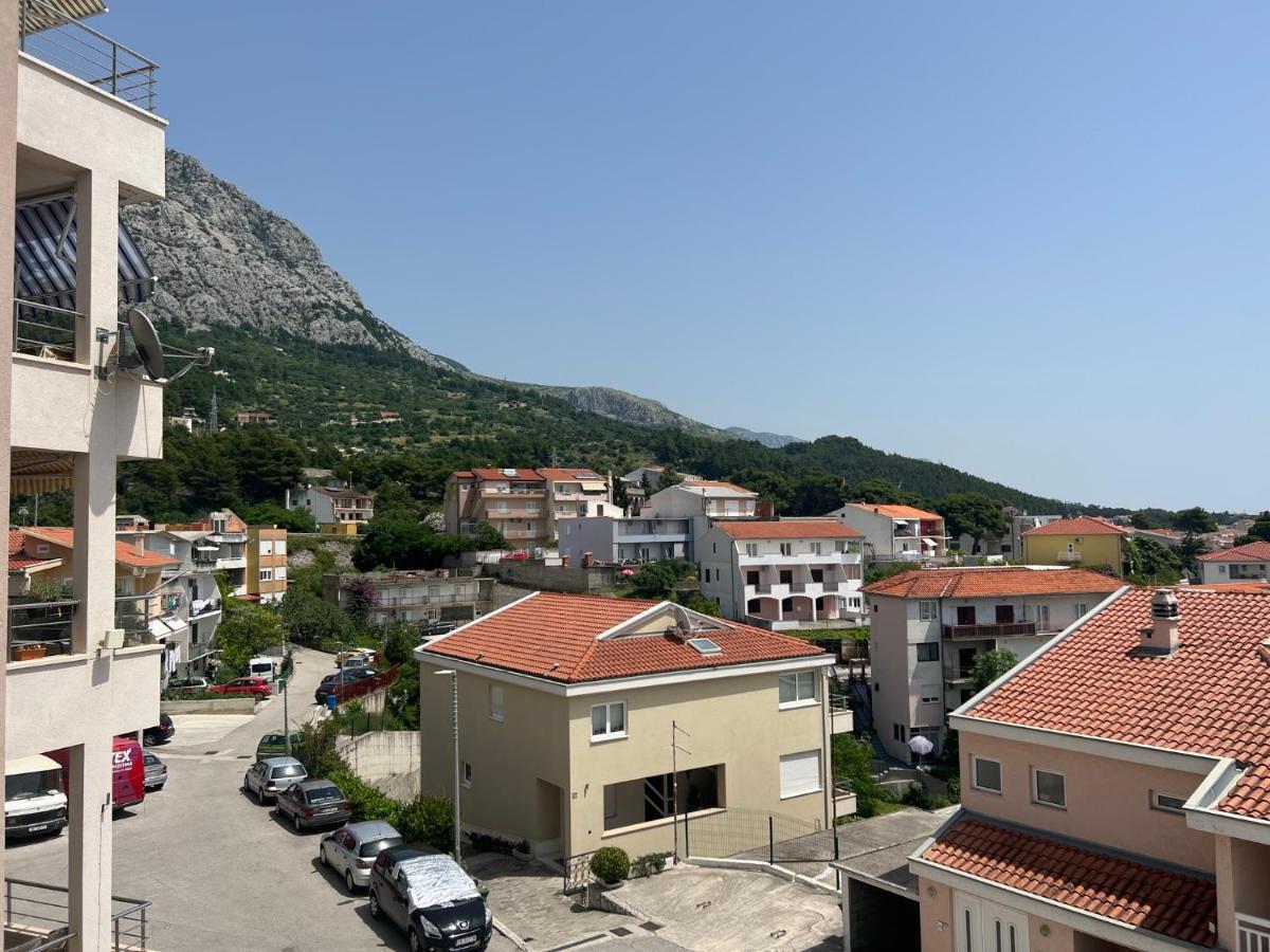 Apartment Lucija - Cozy Flat In The City Center With A Sea View & Parking Makarska Eksteriør bilde